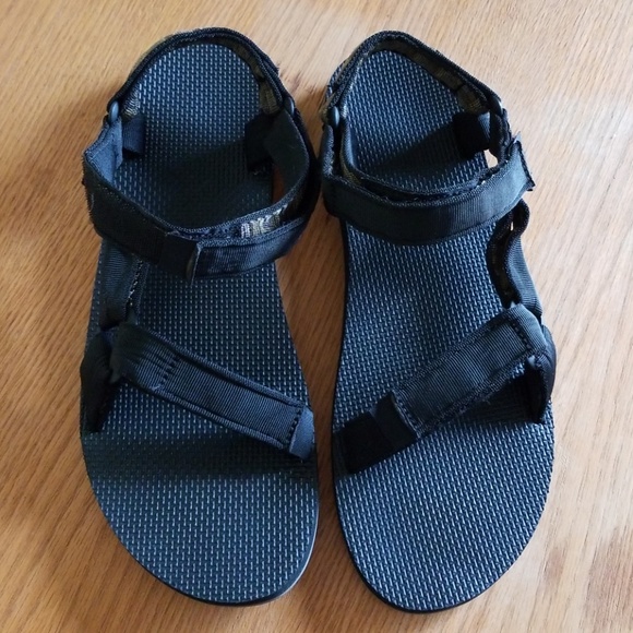 used teva sandals